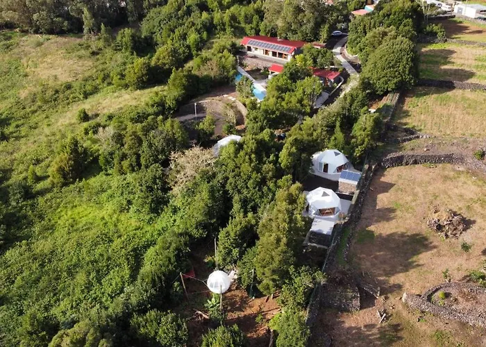 אכסניה Quinta Do Abacate - Glamping Park Angra do Heroísmo