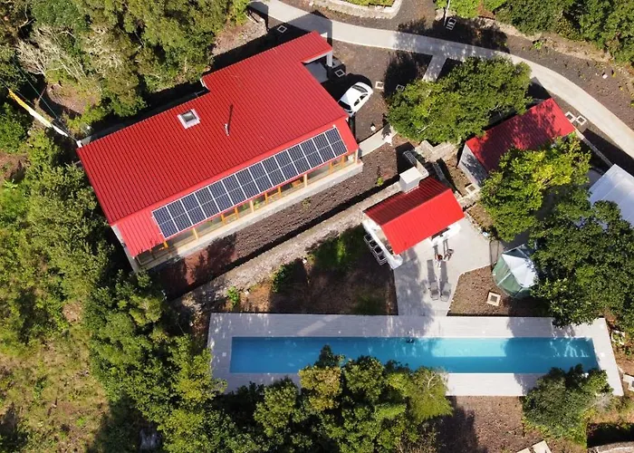 אכסניה Quinta Do Abacate - Glamping Park Angra do Heroísmo